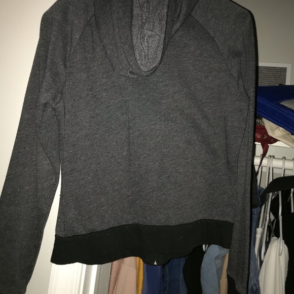 jacket - Picture 3 of 6